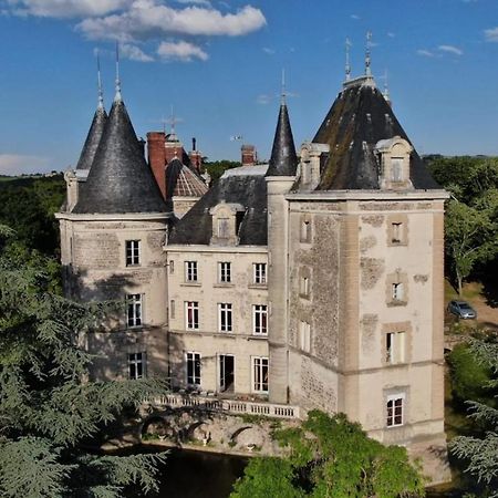 Chateau De Saint Bonnet Les Oules Exterior photo