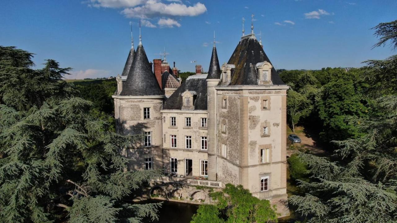 Chateau De Saint Bonnet Les Oules Bed & Breakfast Exterior photo