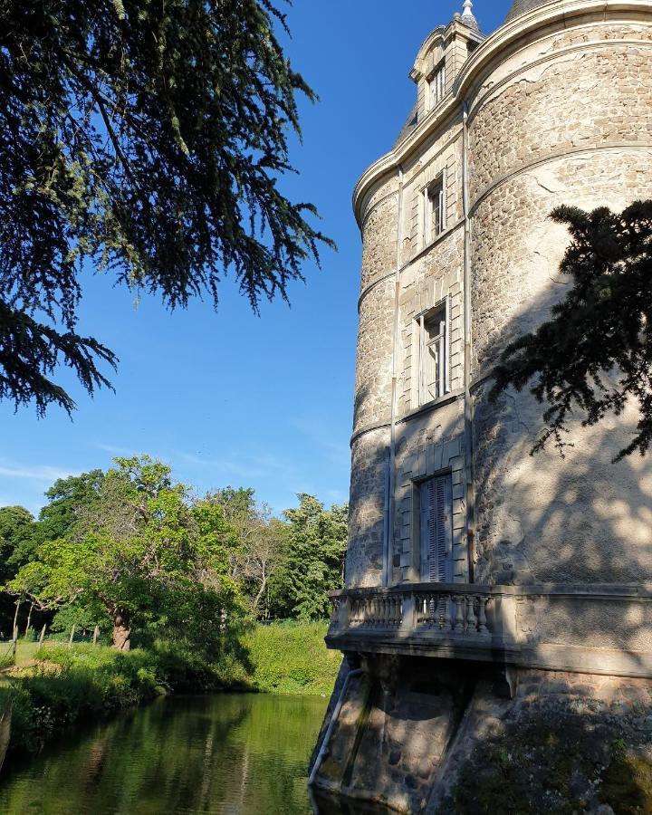 Chateau De Saint Bonnet Les Oules Bed & Breakfast Exterior photo